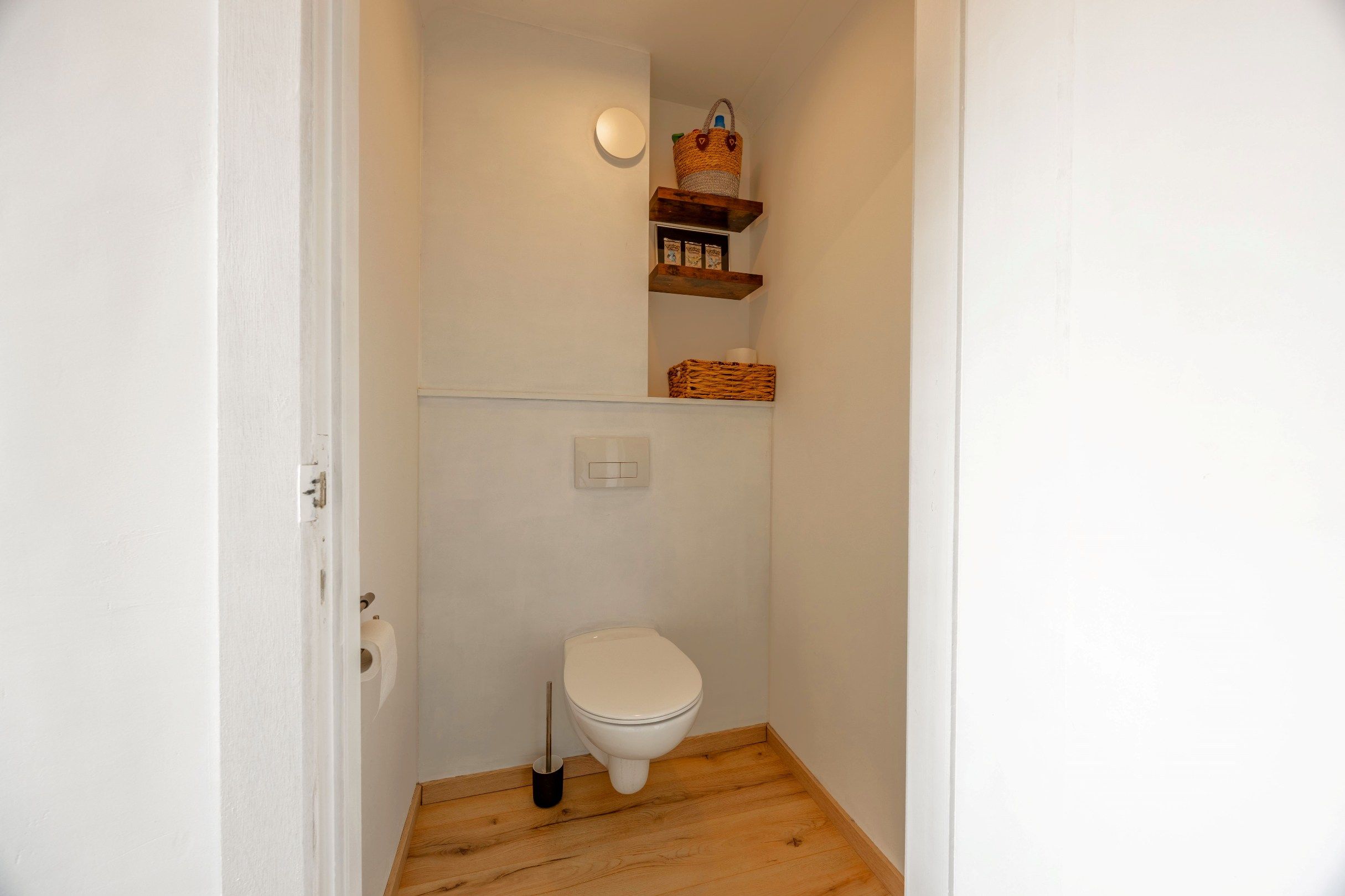 STIJLVOL GERENOVEERDE WONING foto 23