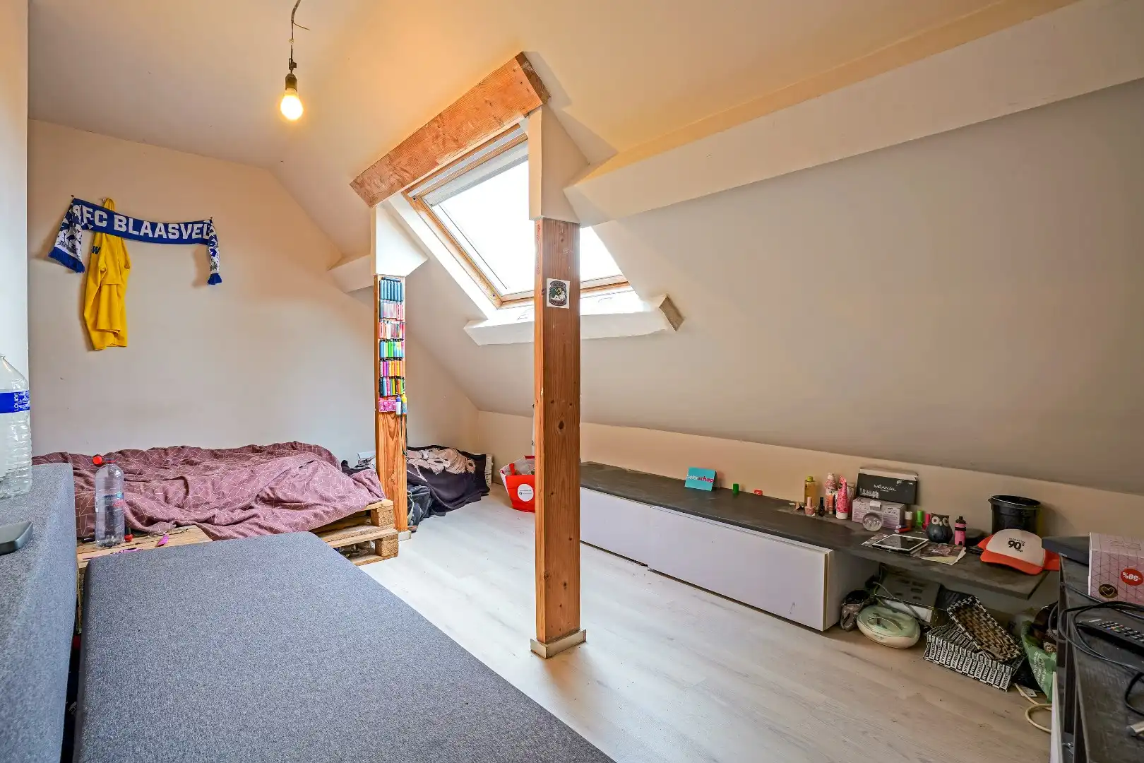 Charmante rijwoning met 3 slaapkamers te centrum Veurne (Petit Paris). foto 9