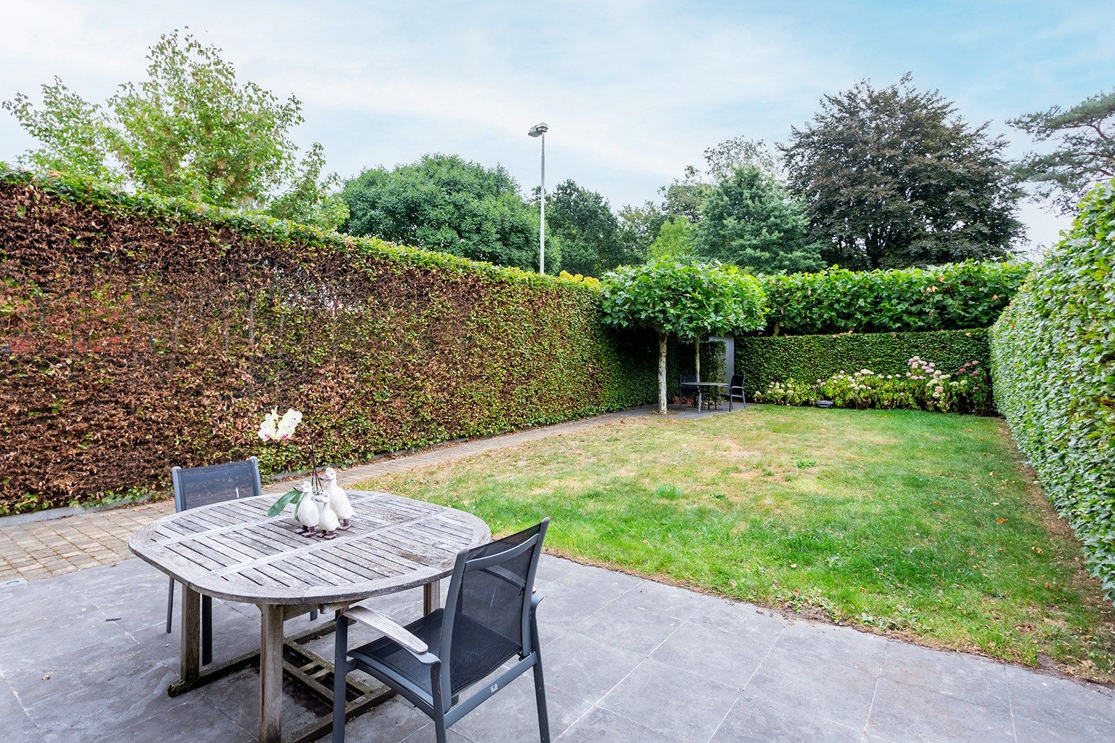 Instapklaar appartement met tuin en dubbele garage foto 13