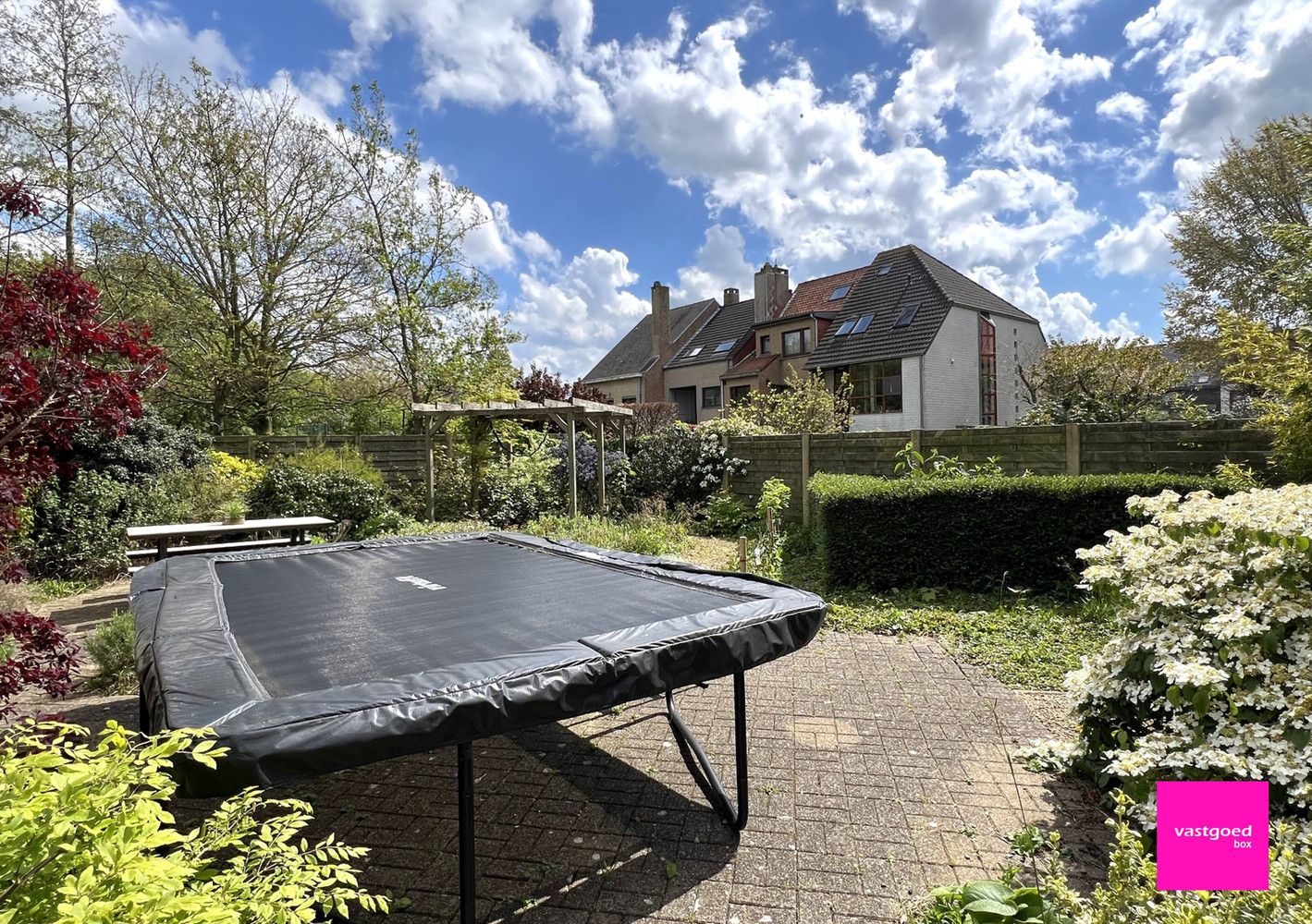 Gerenoveerde halfopen bel-étagewoning met tuin en grote garage, Oostende foto 27