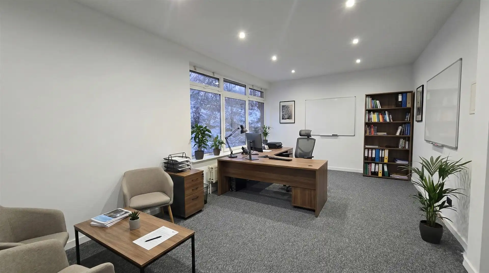 Karaktervol kantoorpand met uitzonderlijke visibiliteit in Herent foto 12