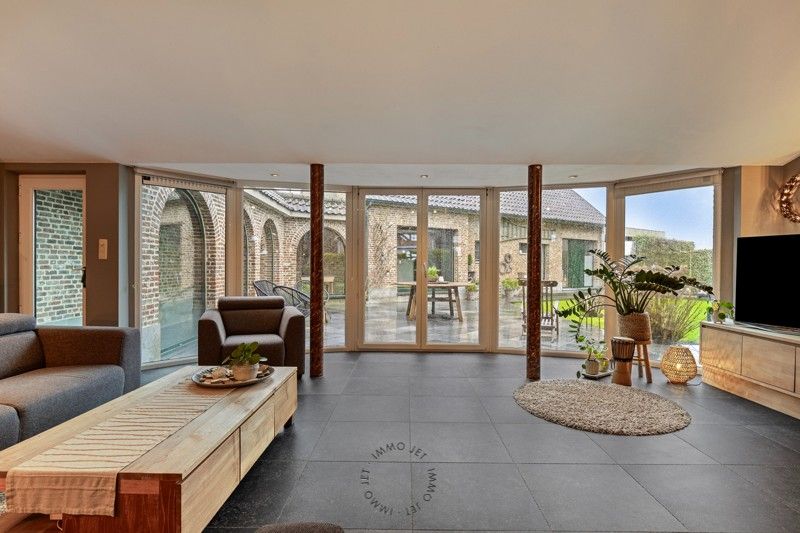 Unieke woning in hoevestijl met tal van mogelijkheden foto 3