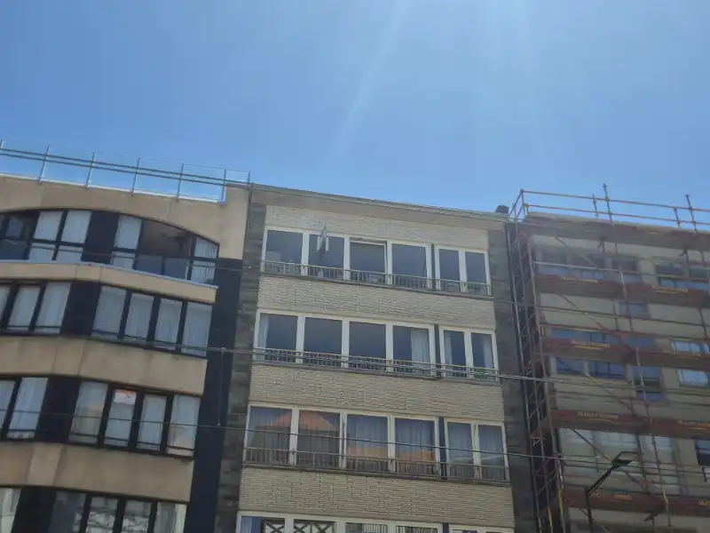 Ruim twee slaapkamer appartement met een mooi zeezicht. foto 2