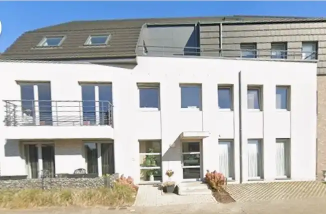 APPARTEMENT MET TERRAS EN GARAGE TE HUUR foto {{pictureIndex}}