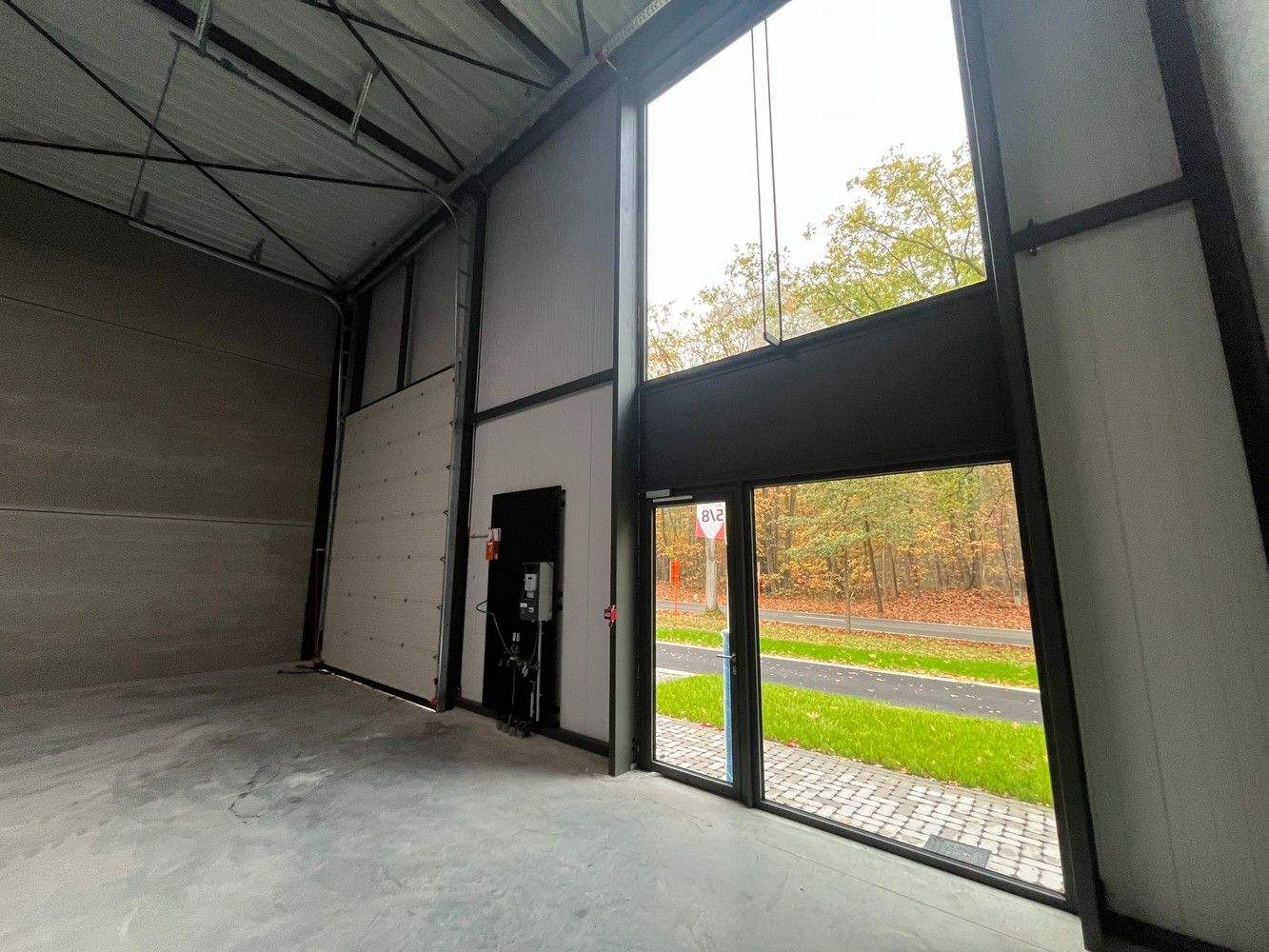 KMO-unit 22 +/- 317m² foto 12