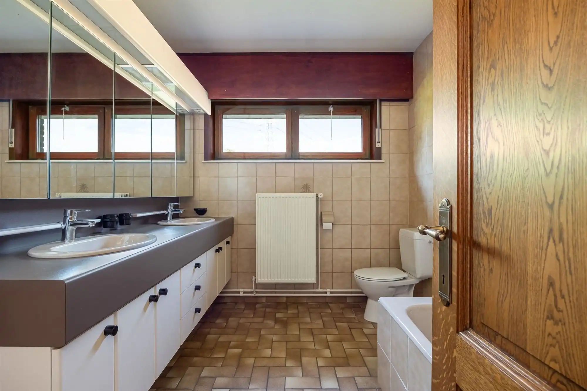 Bungalow op perceel van ca 1824m² in het groen foto 19