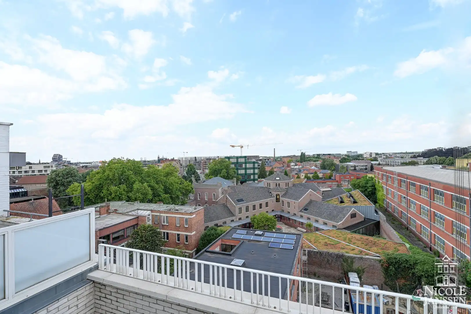 Exclusief duplex-appartement van 130m² met terrassen en autostandplaats foto 27