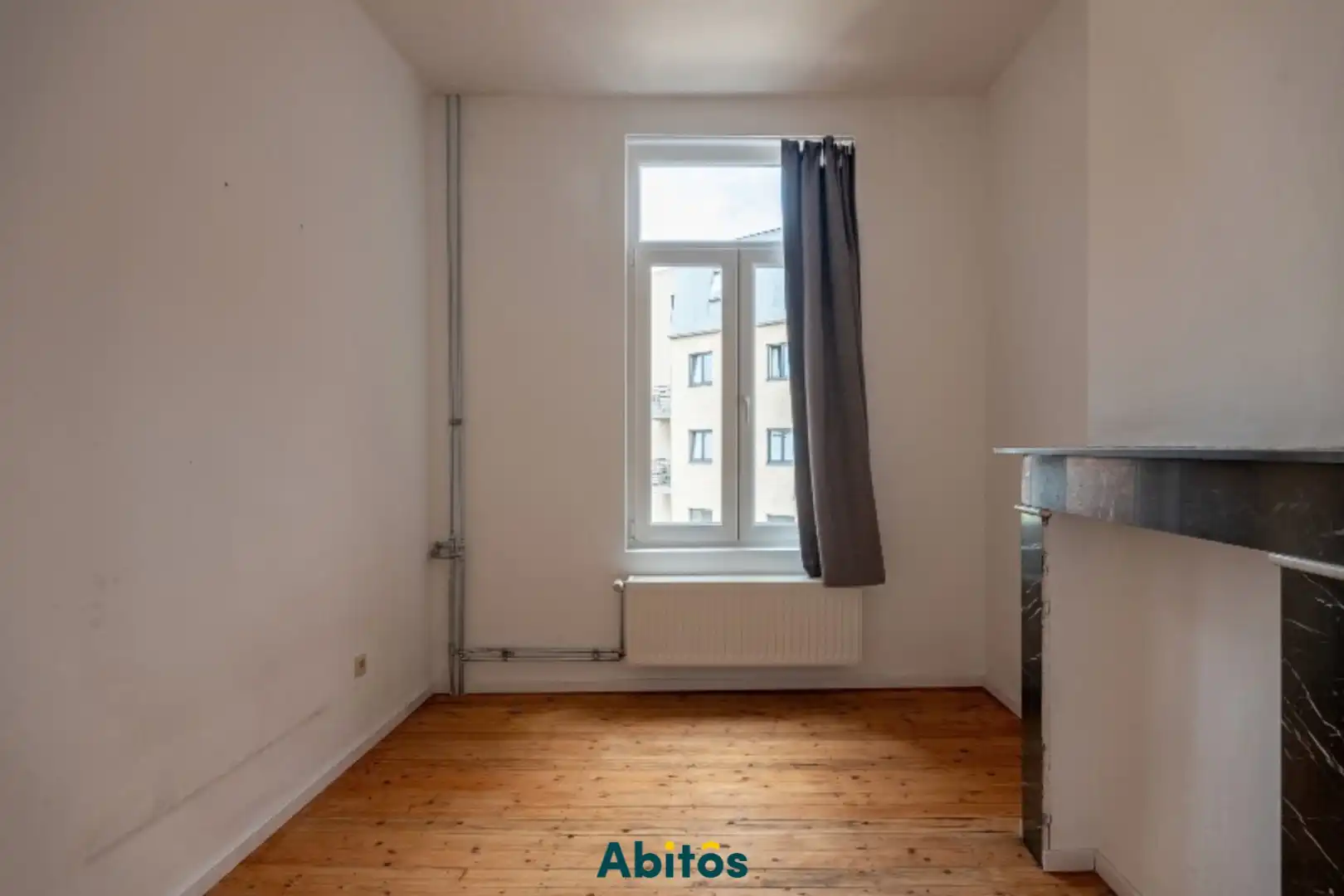 Gerenoveerde herenwoning met 4 slaapkamers en 2 badkamers foto 17