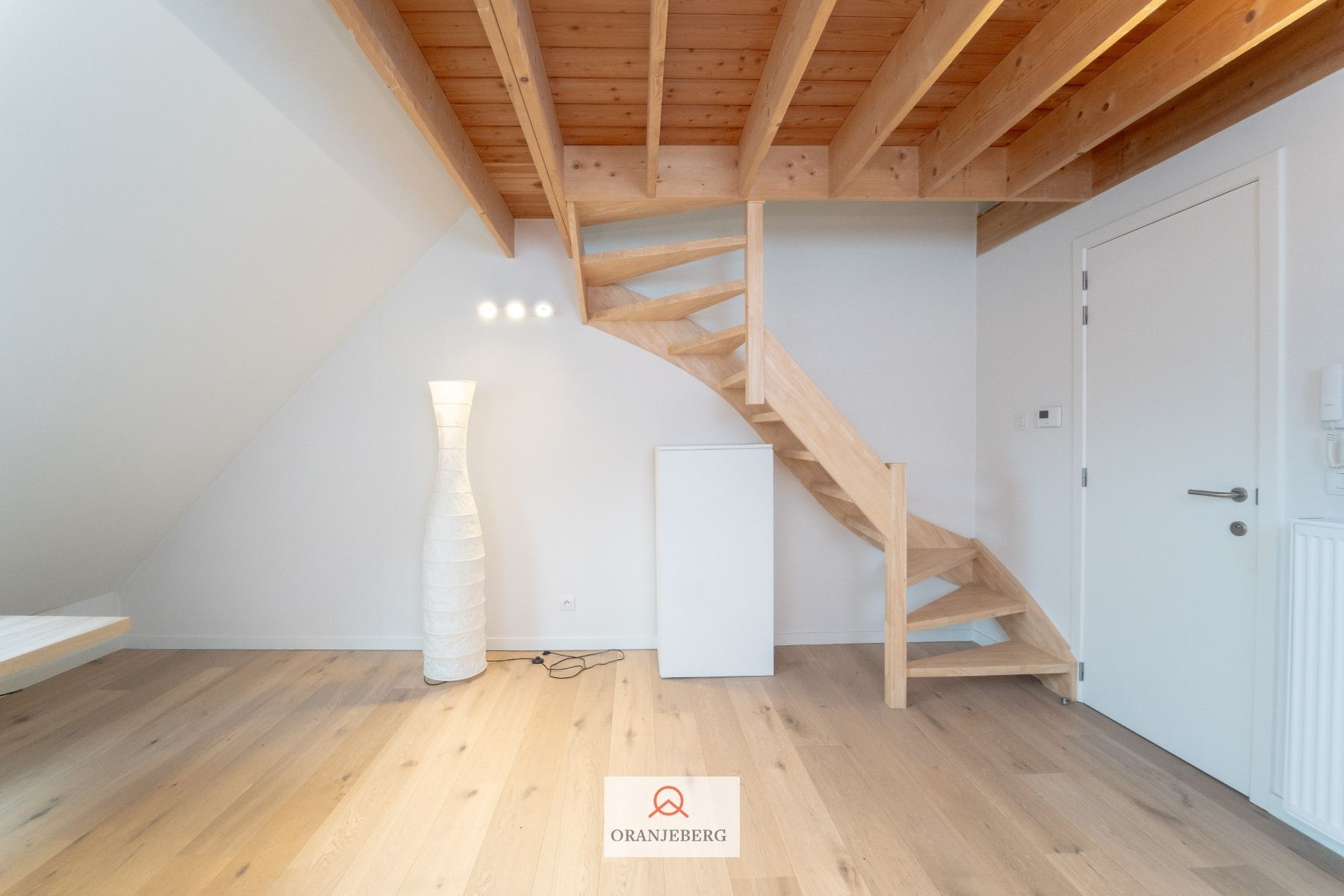 Gerenoveerd appartement met unieke en rustige ligging foto 13