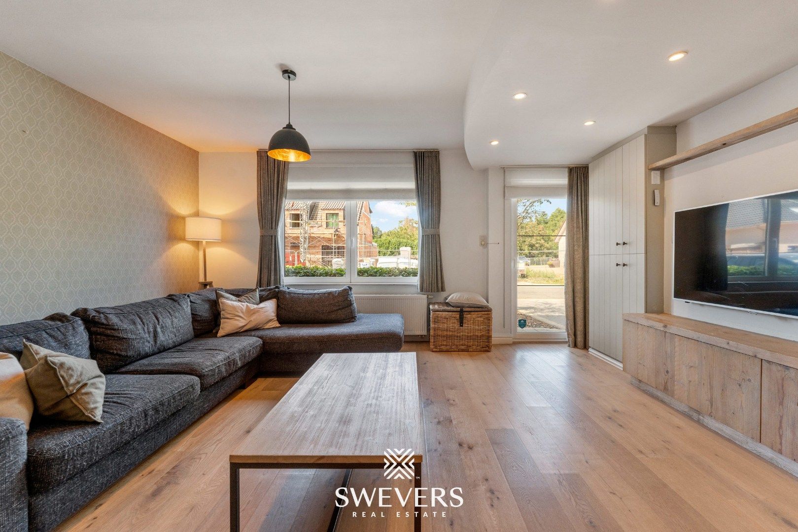 Volledig gerenoveerde en instapklare woning op toplocatie in Helchteren foto 3