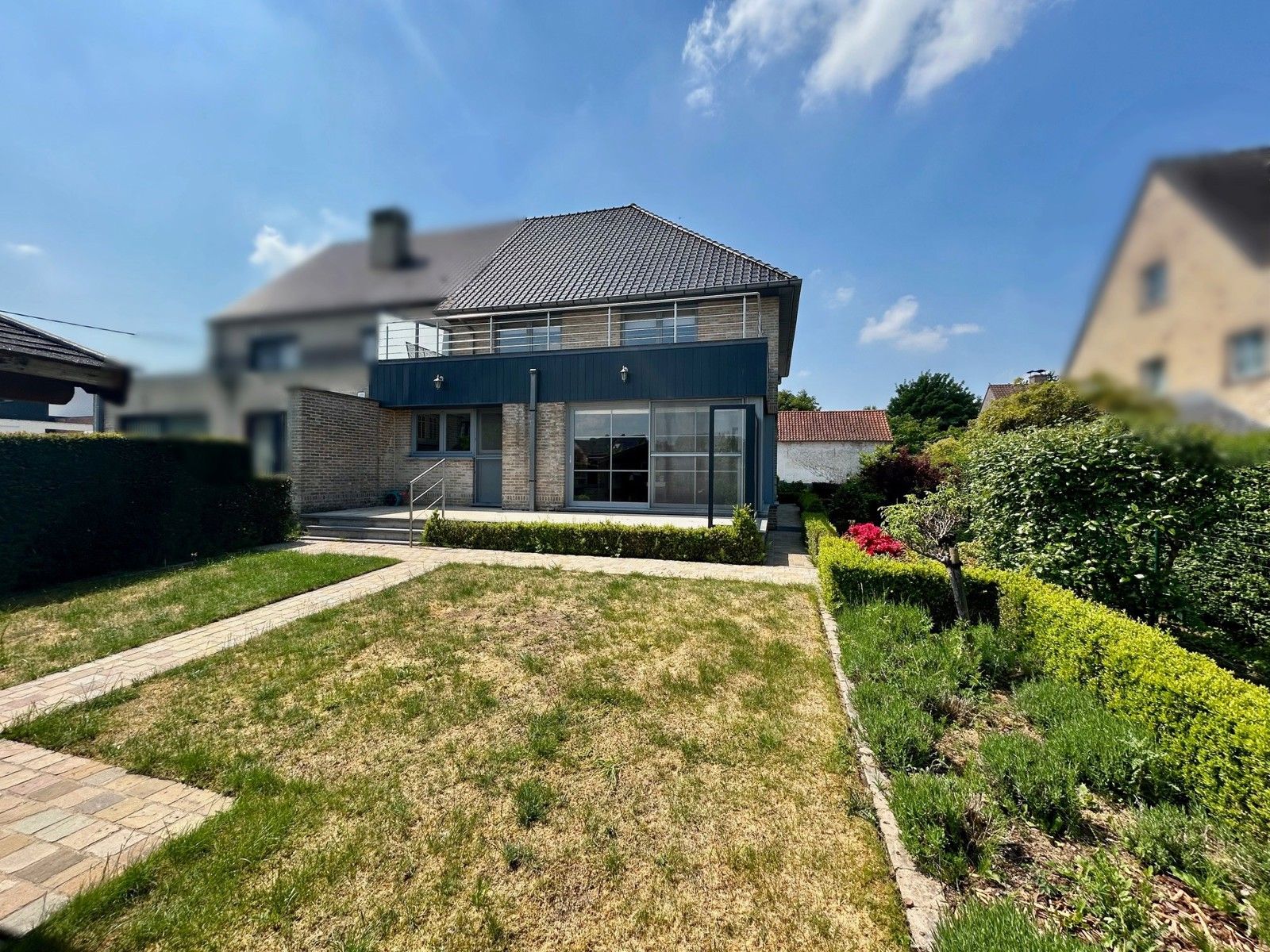 Eigentijdse gezinswoning met 3 slaapkamers en tuin foto 29