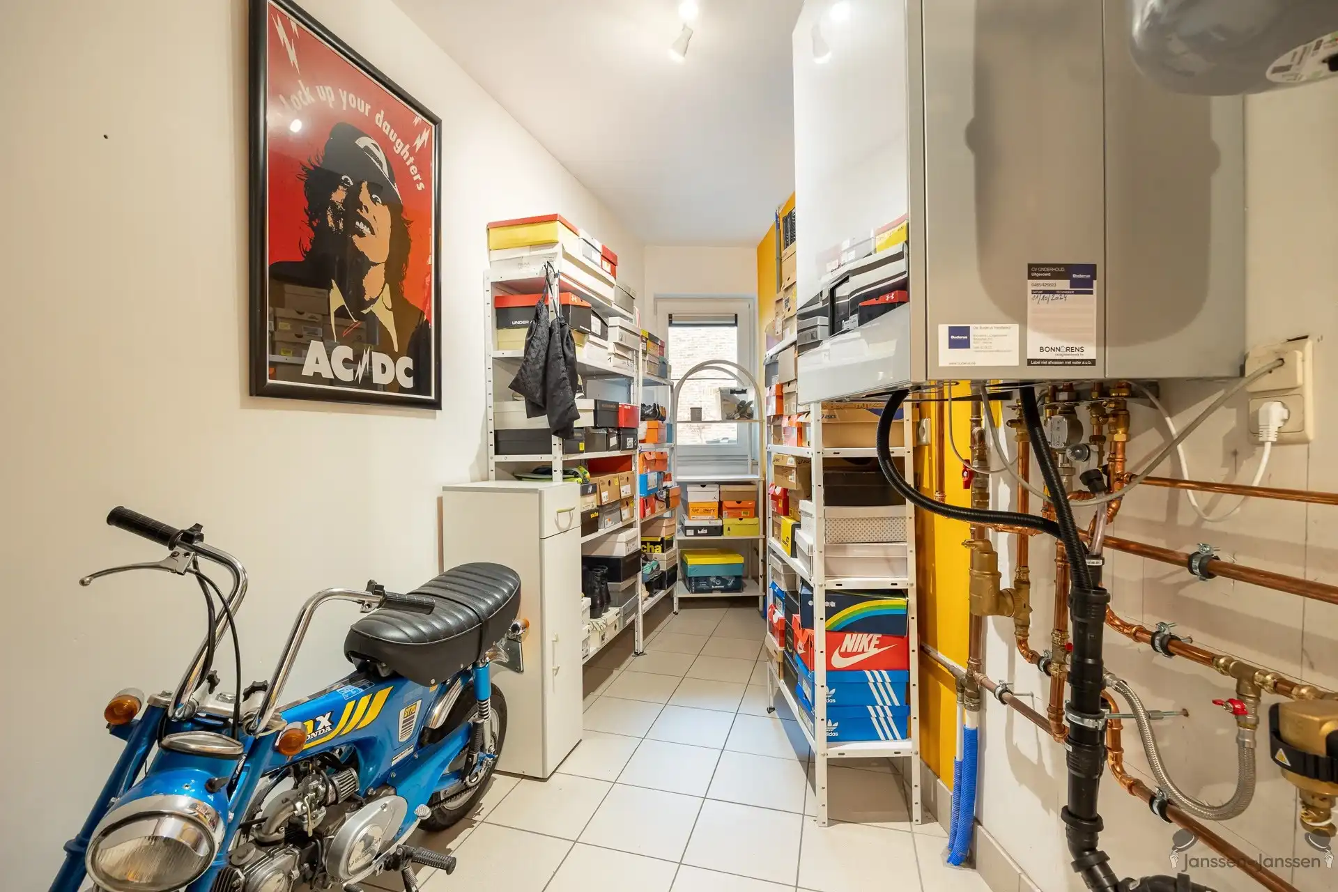 Ruime woonst met tuin en terras foto 7