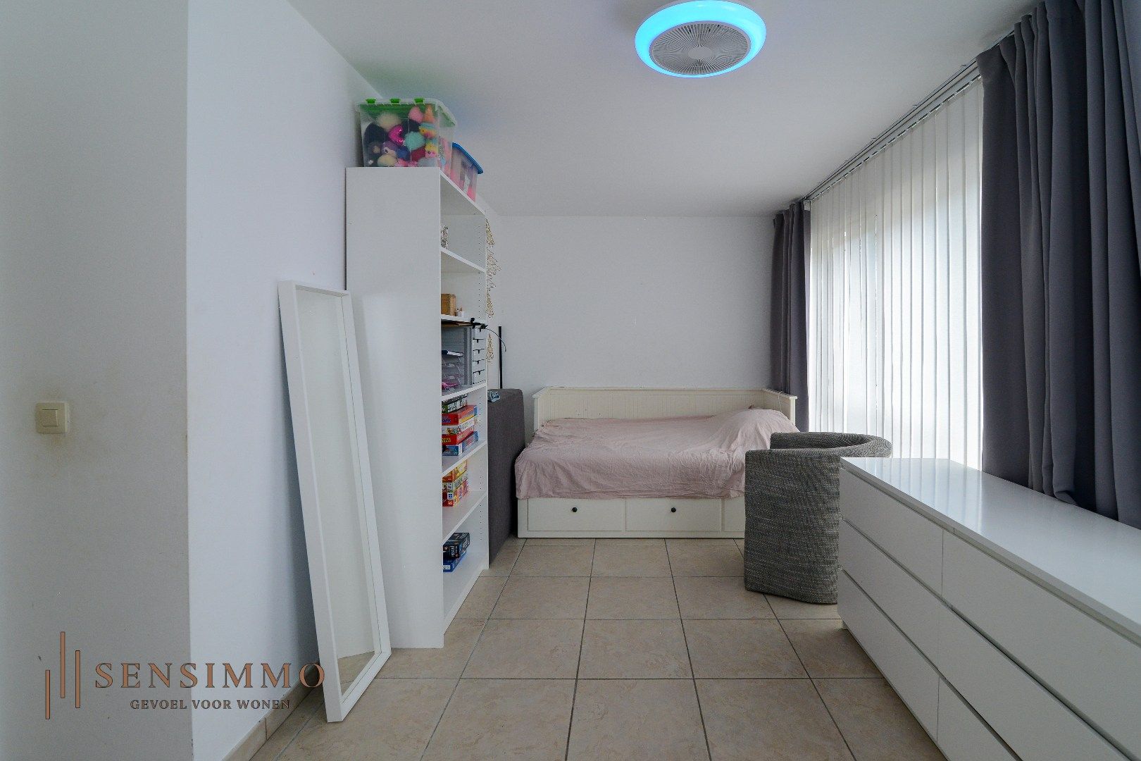 INVESTEERDERSOPPORTUNITEIT - GEBOUW MET TOONZAAL + 4 APPARTEMENTEN + MAGAZIJN + GARAGEBOXEN + BOUWGROND foto 20