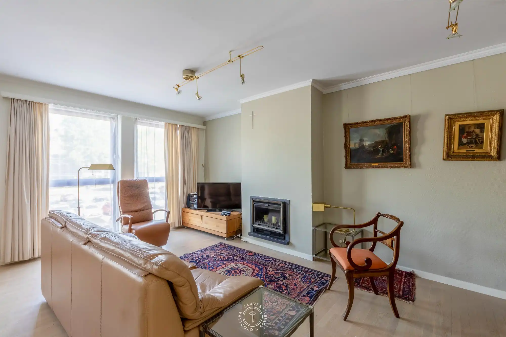 Ruim en lichtrijk appartement met 3 slaapkamers op toplocatie met autostaanplaats aan het Hendrik Heymanplein foto 5
