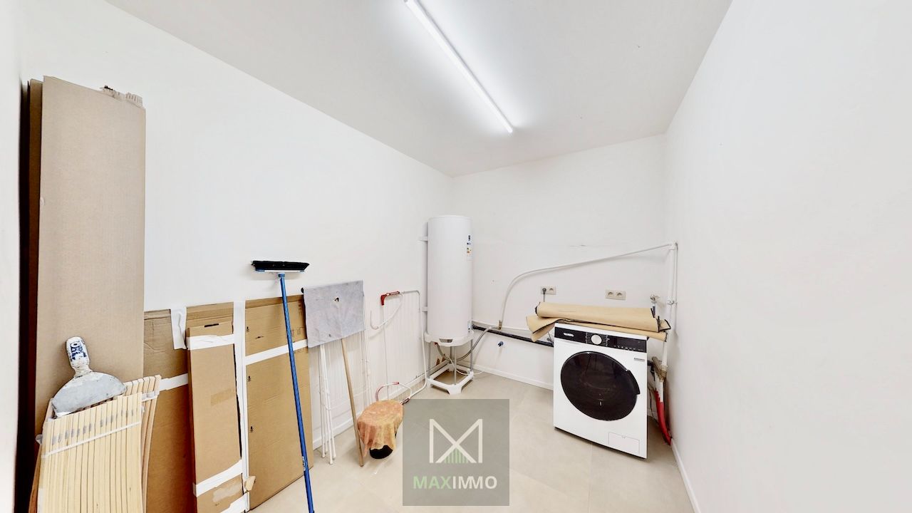 🏡 Volledig gerenoveerde halfopen woning met 4 slaapkamers & zonnige tuin – Harelbeke foto 9