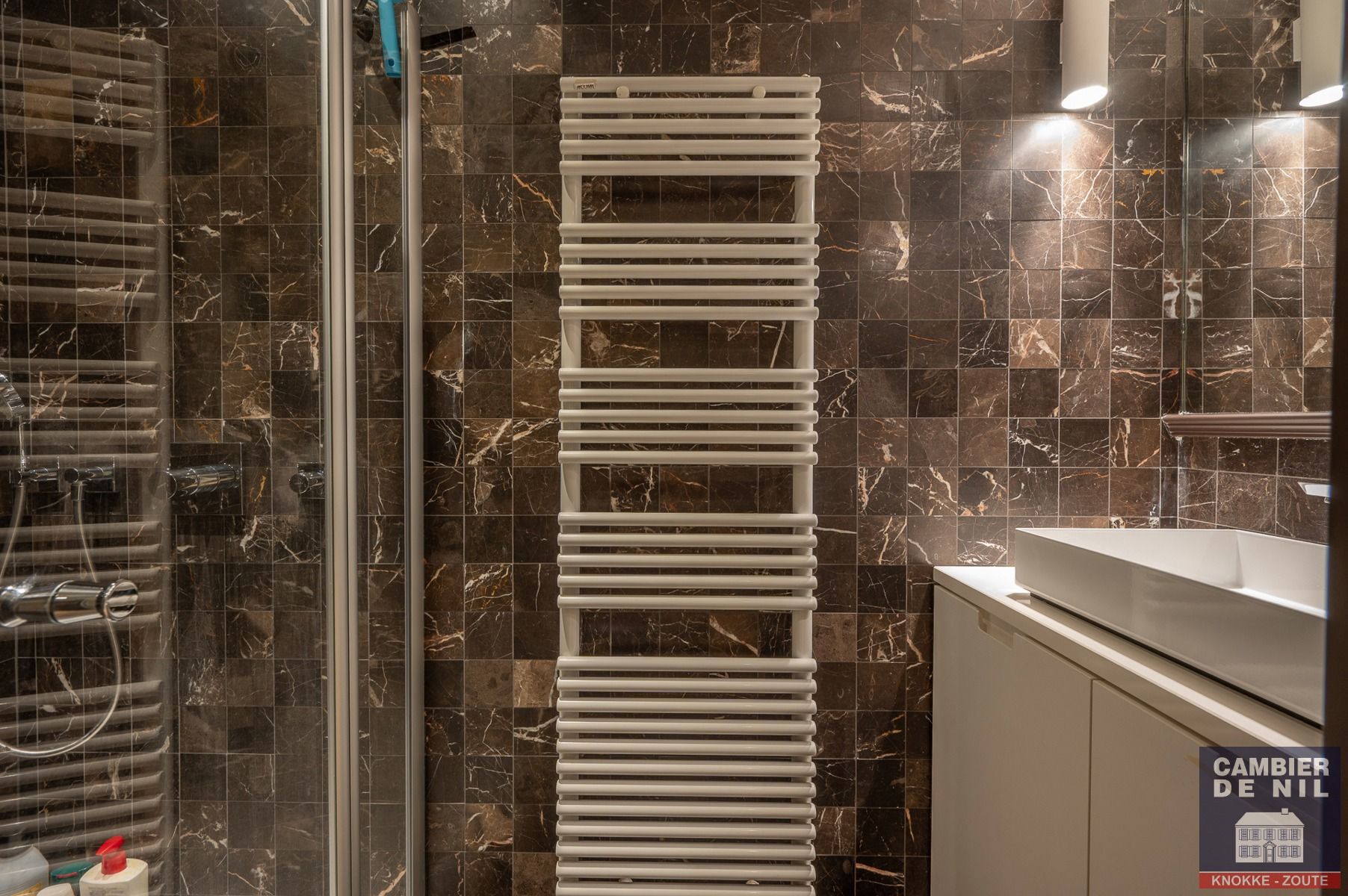 Prachtig gemeubeld appartement in standingvolle residentie met open zicht foto 17