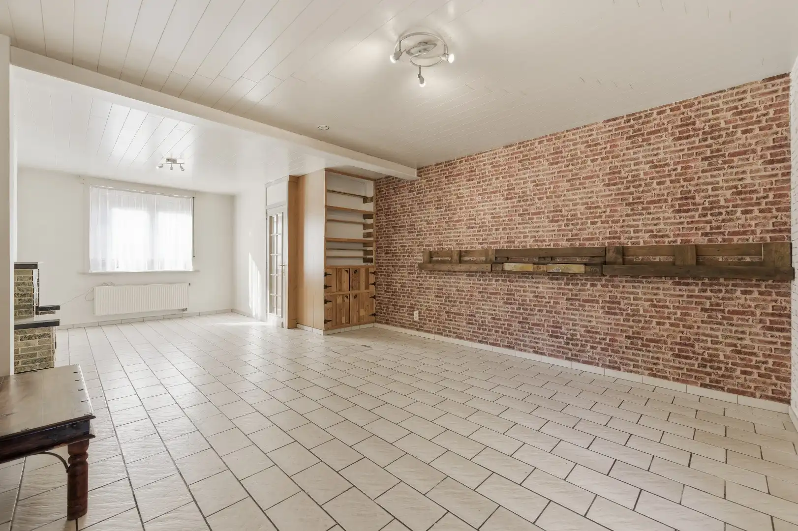 Zeer ruime gezinswoning met 4 slpks (+ 2 doorloopkamers op zolder), garage en tuin foto 6