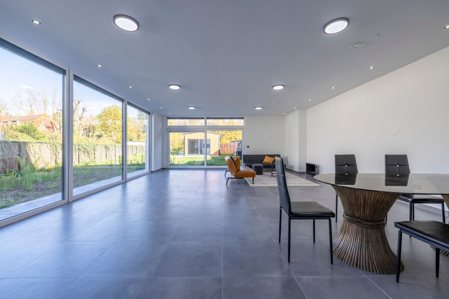 Prachtig vernieuwde woning met bijgebouw en tuin in Heusden foto 2