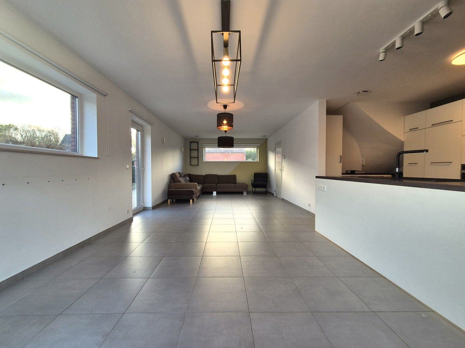 Recente halfopen woning E-peil 15! tot 5 slaapkamers aan 2% foto 7