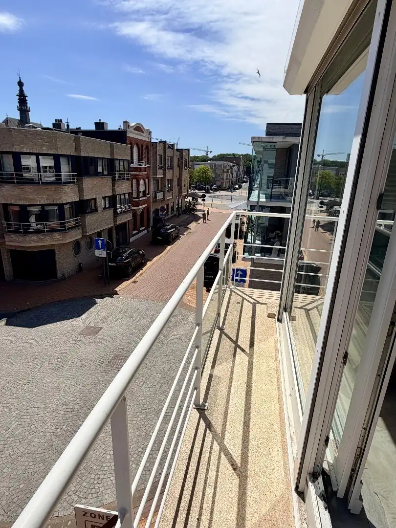 Zonnig Hoekappartement in hartje Wenduine foto 4
