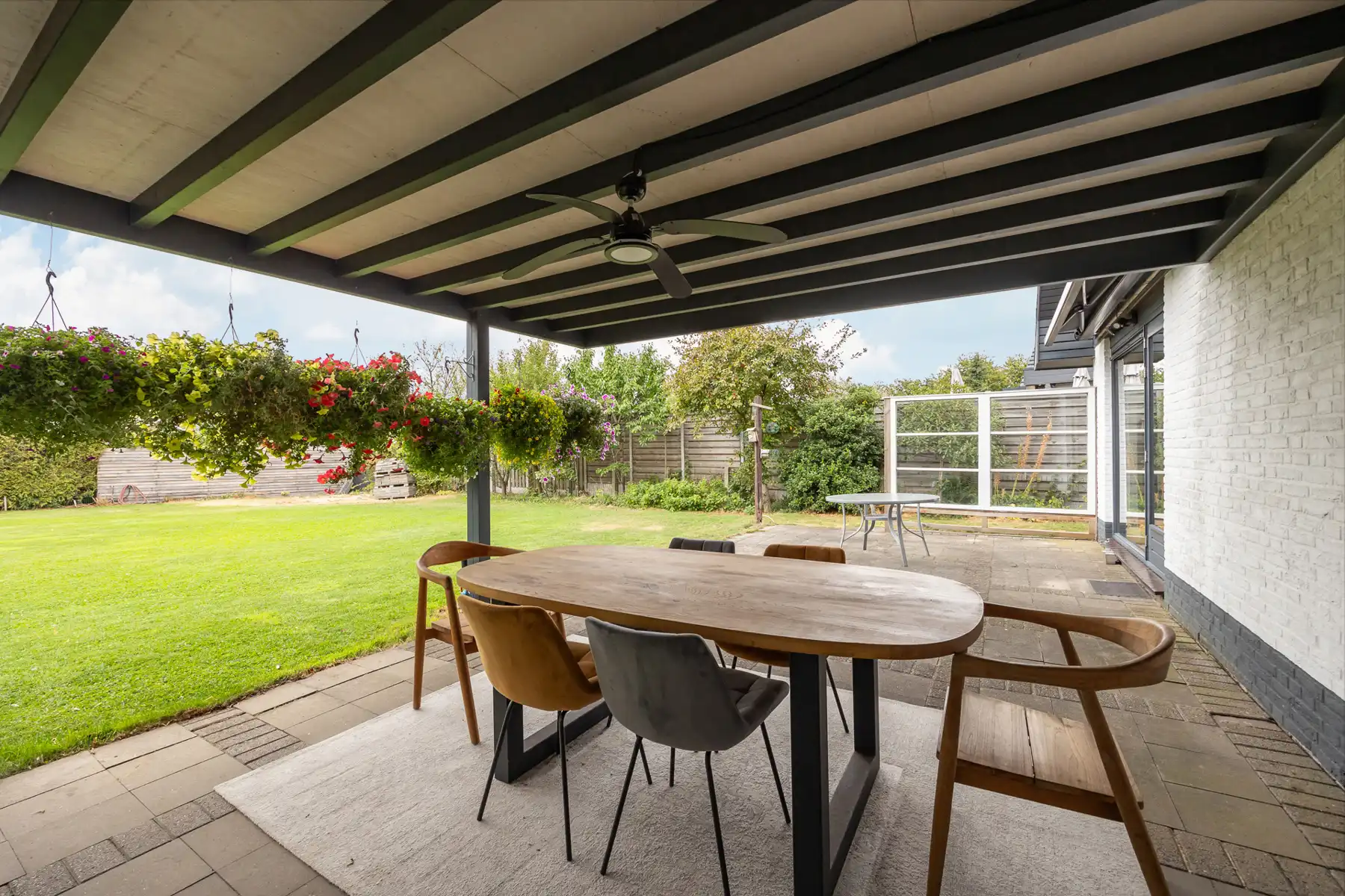 Gerenoveerde gezinswoning met zonrijke tuin op ca 1.081 m². foto 21