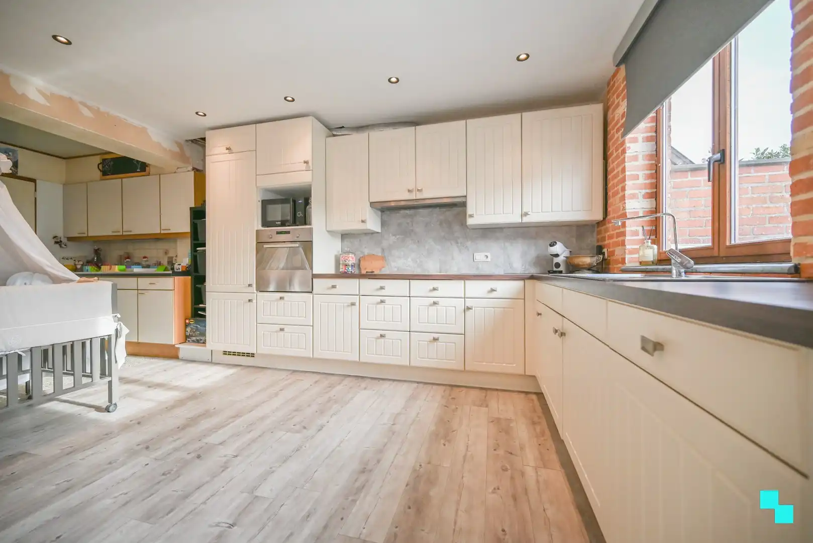 Verder te moderniseren eengezinswoning te Lendelede foto 7