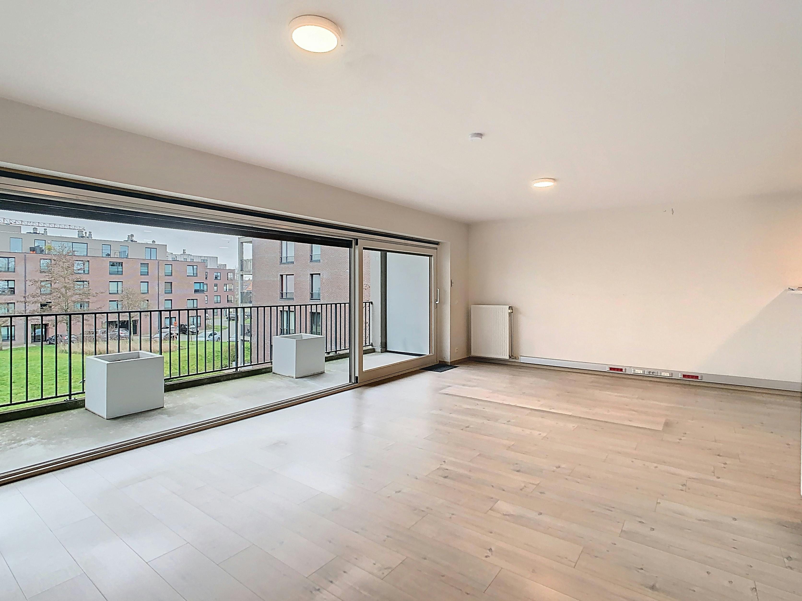 Appartement te koop in Brugge met 2 slaapkamers en terras foto 2