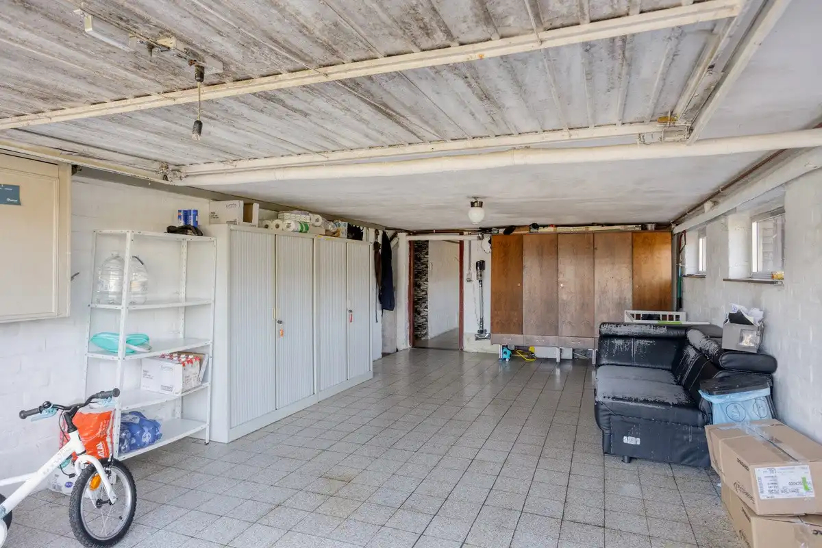 OP TE FRISSEN OPEN BEBOUWING MET 3 SLAAPKAMERS, GARAGE EN KELDER OP HOEKPERCEEEL VAN 6A67CA. foto 15