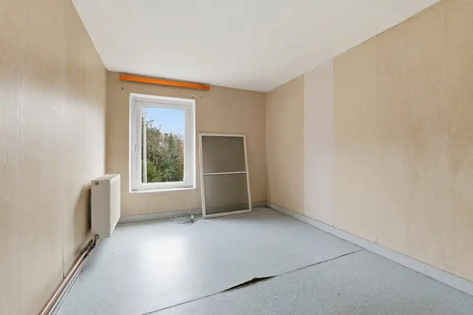 VOLLEDIG TE RENOVEREN WONING IN HEERS foto 17
