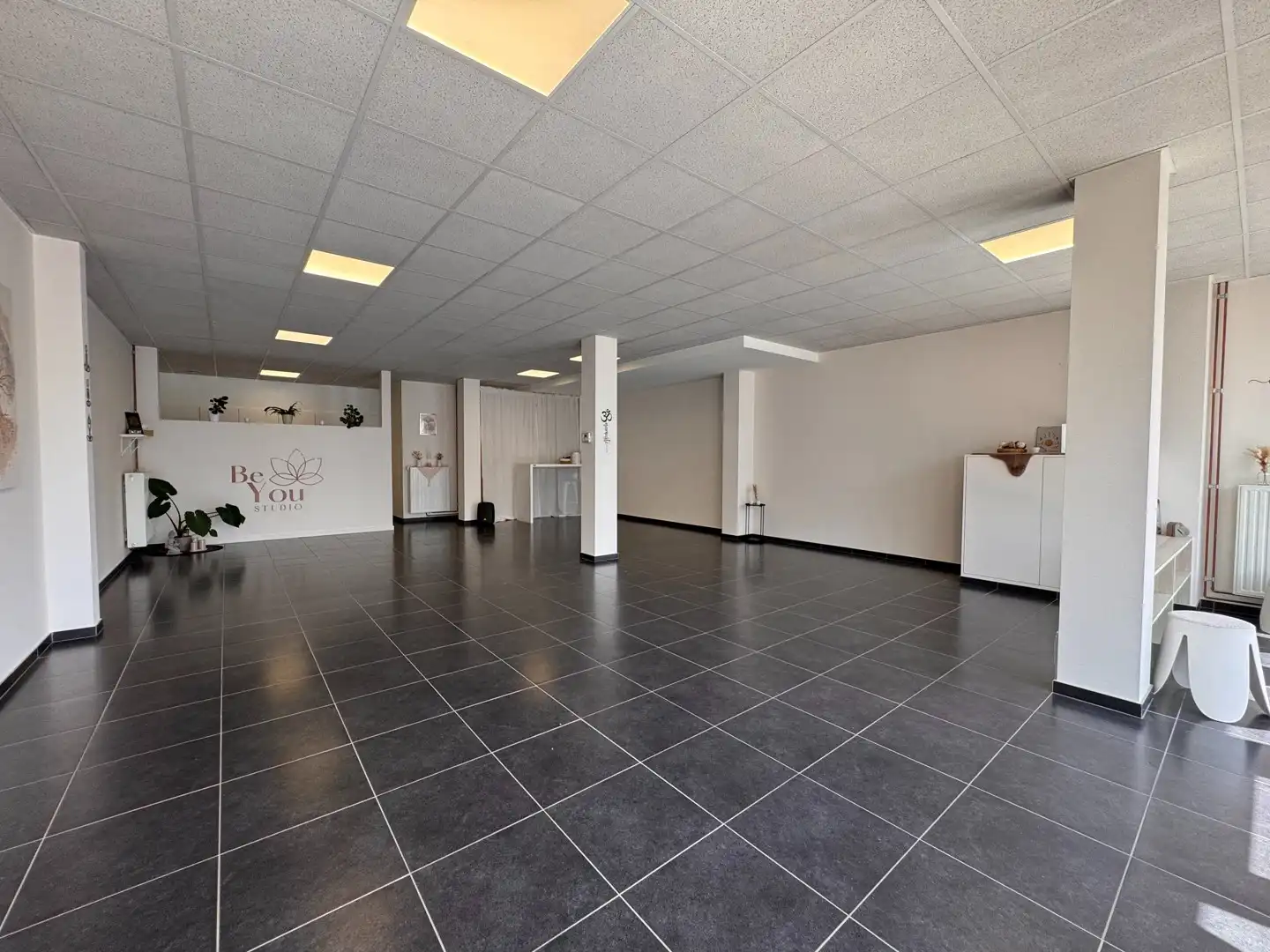 Commerciële ruimte te huur Baronstraat 114/4 - 8870 Emelgem