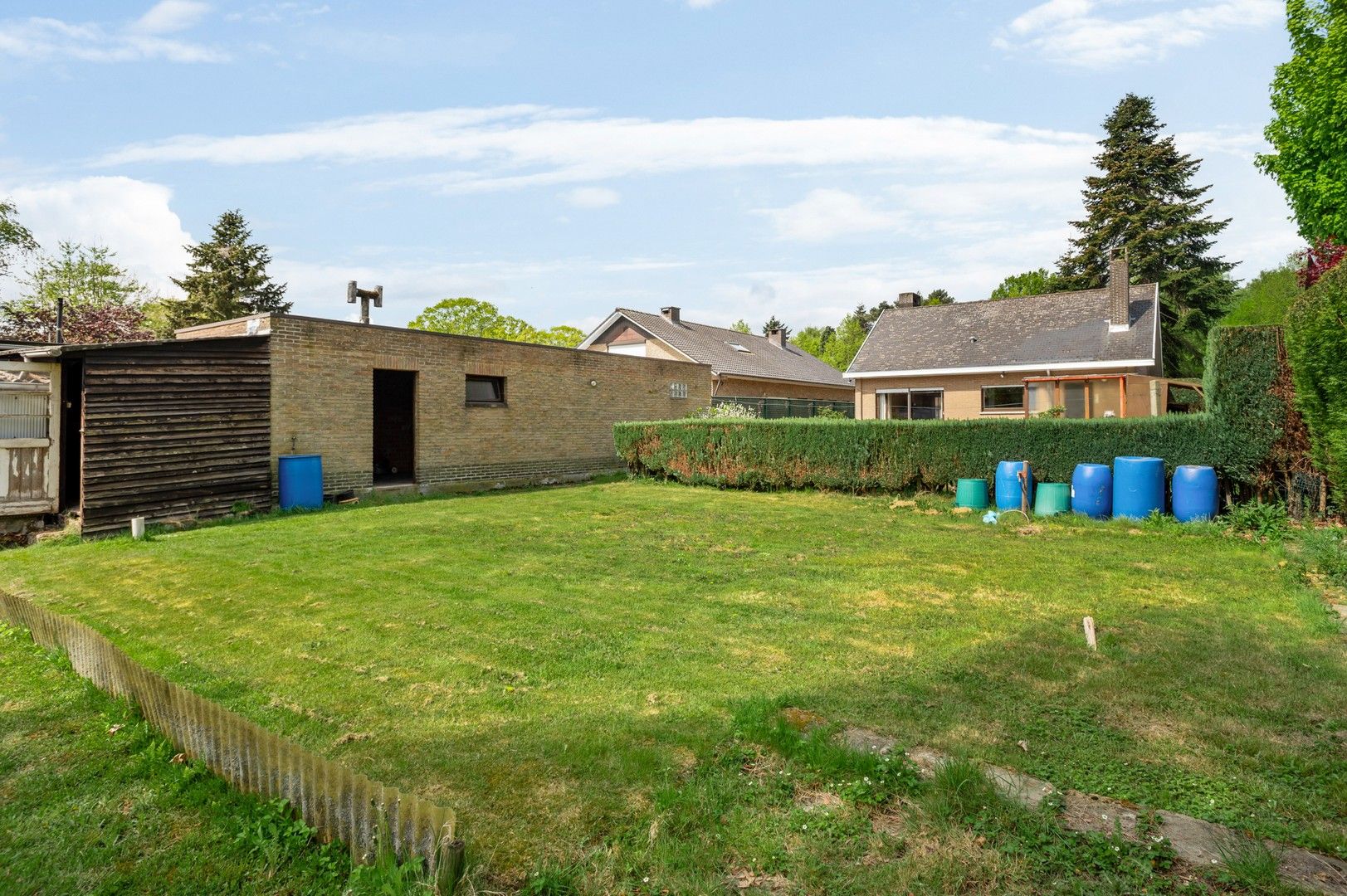 Vrijstaande villa met een grote zonnige tuin in Brasschaat foto 15