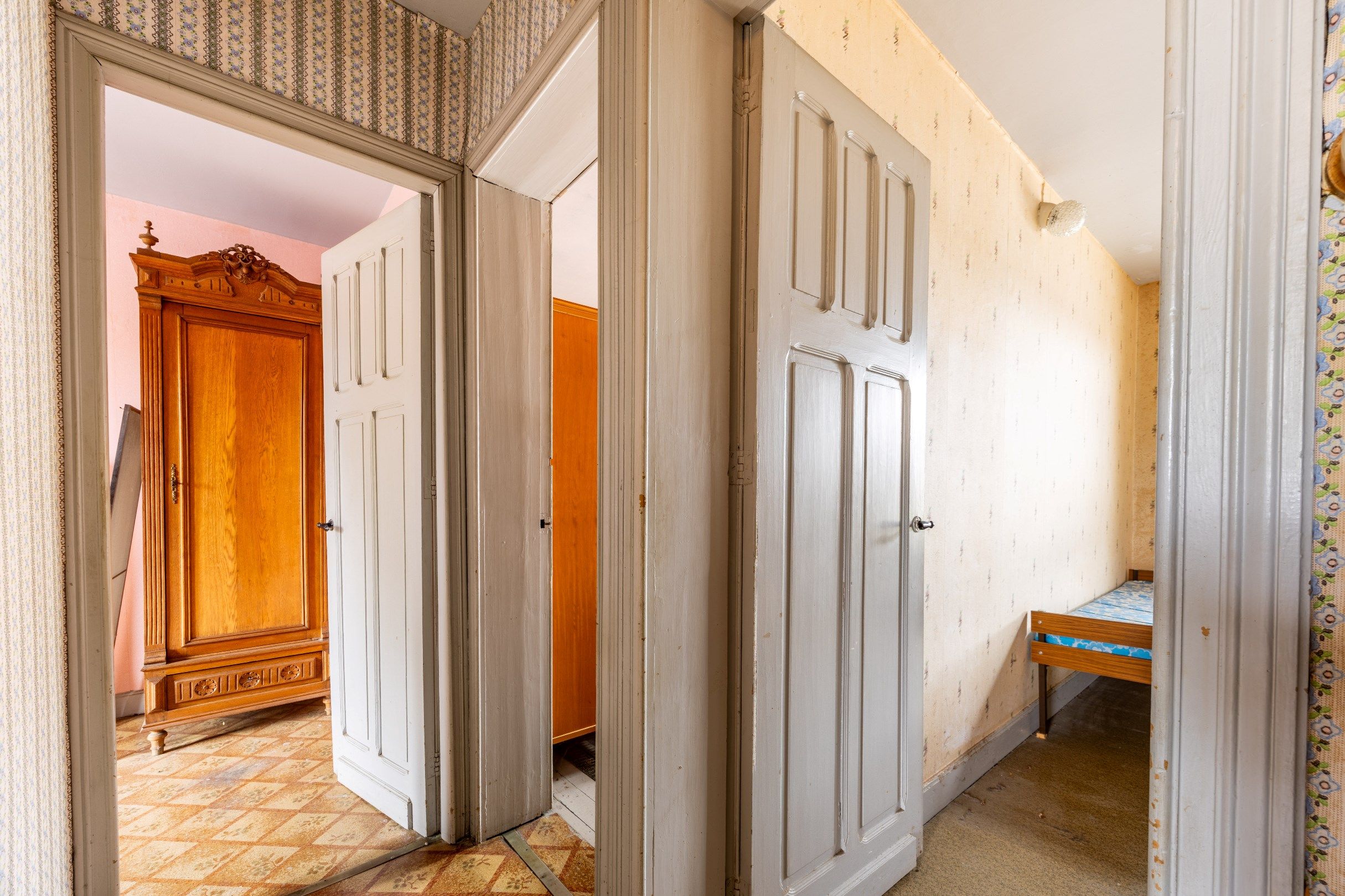 TE RENOVEREN WONING MET TUIN EN GARAGE foto 11