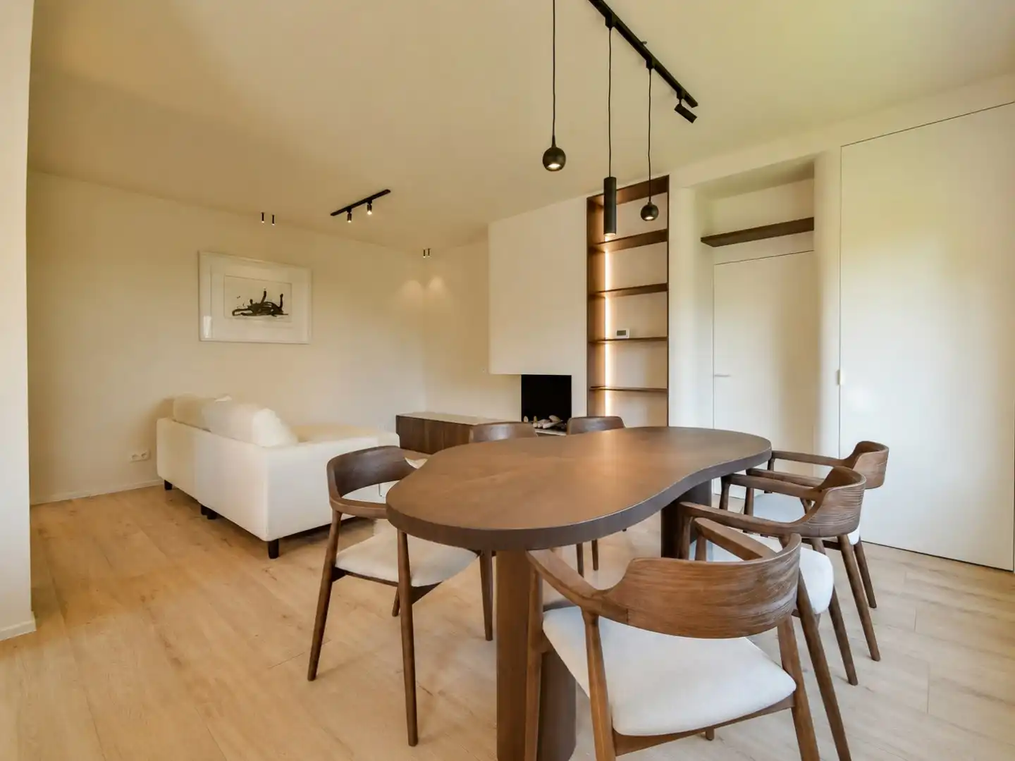 Instapklare woning in hartje Hertsberge! foto 7