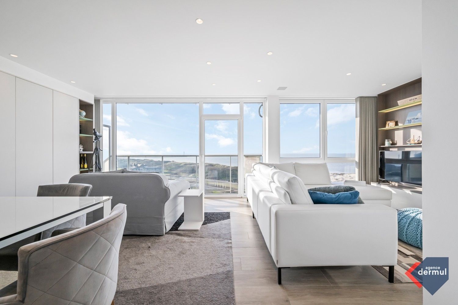RESIDENTIE NAUTILUS foto {{pictureIndex}}