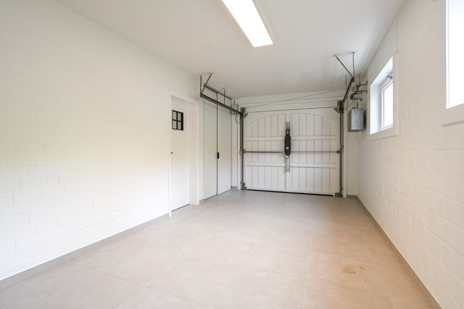 Prachtige gerenoveerde villa in het hart van Lissewege – wonen in stijl en comfort! foto 30