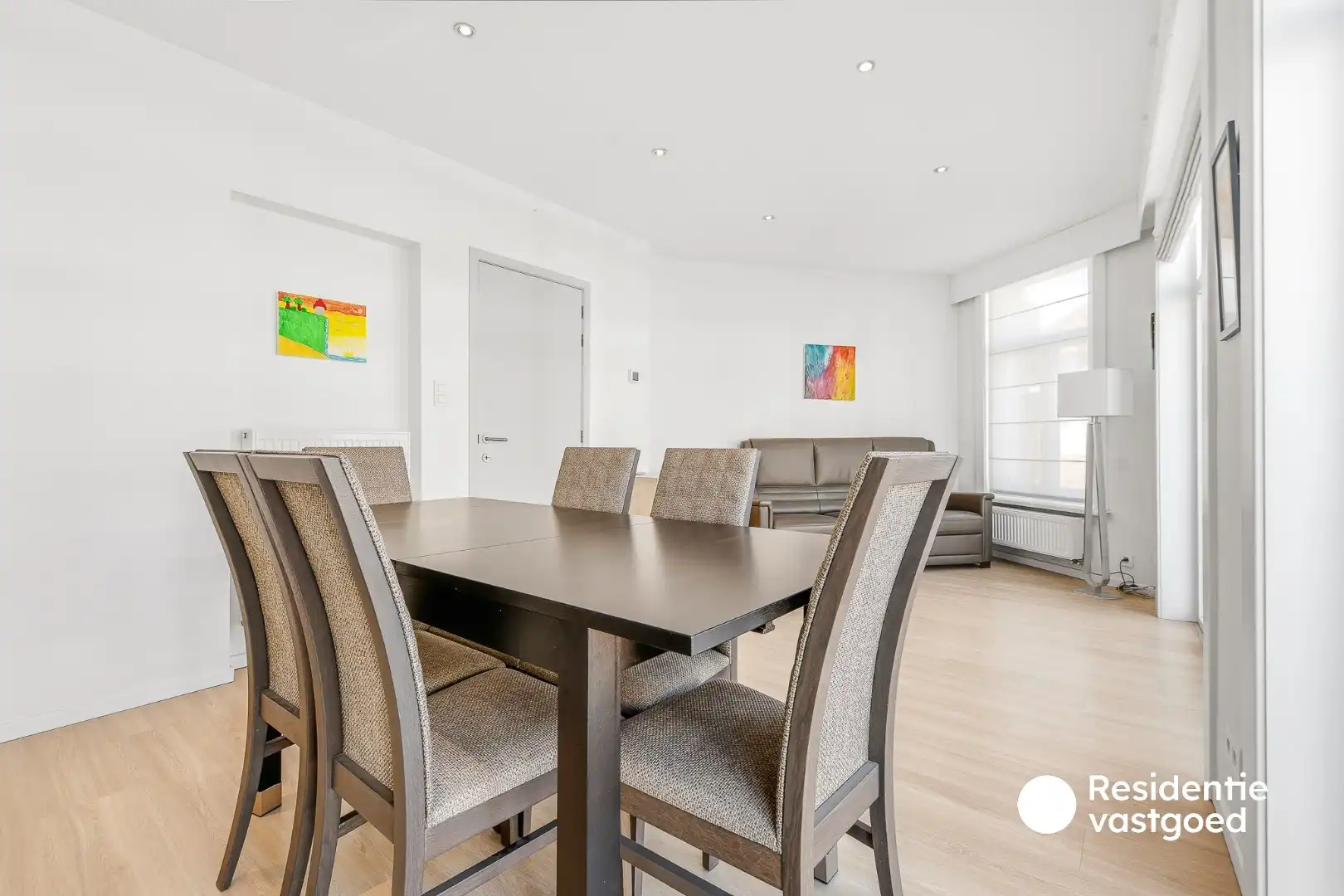 Instapklaar gerenoveerd 2-slaapkamerappartement in het centrum van Wenduine foto 6