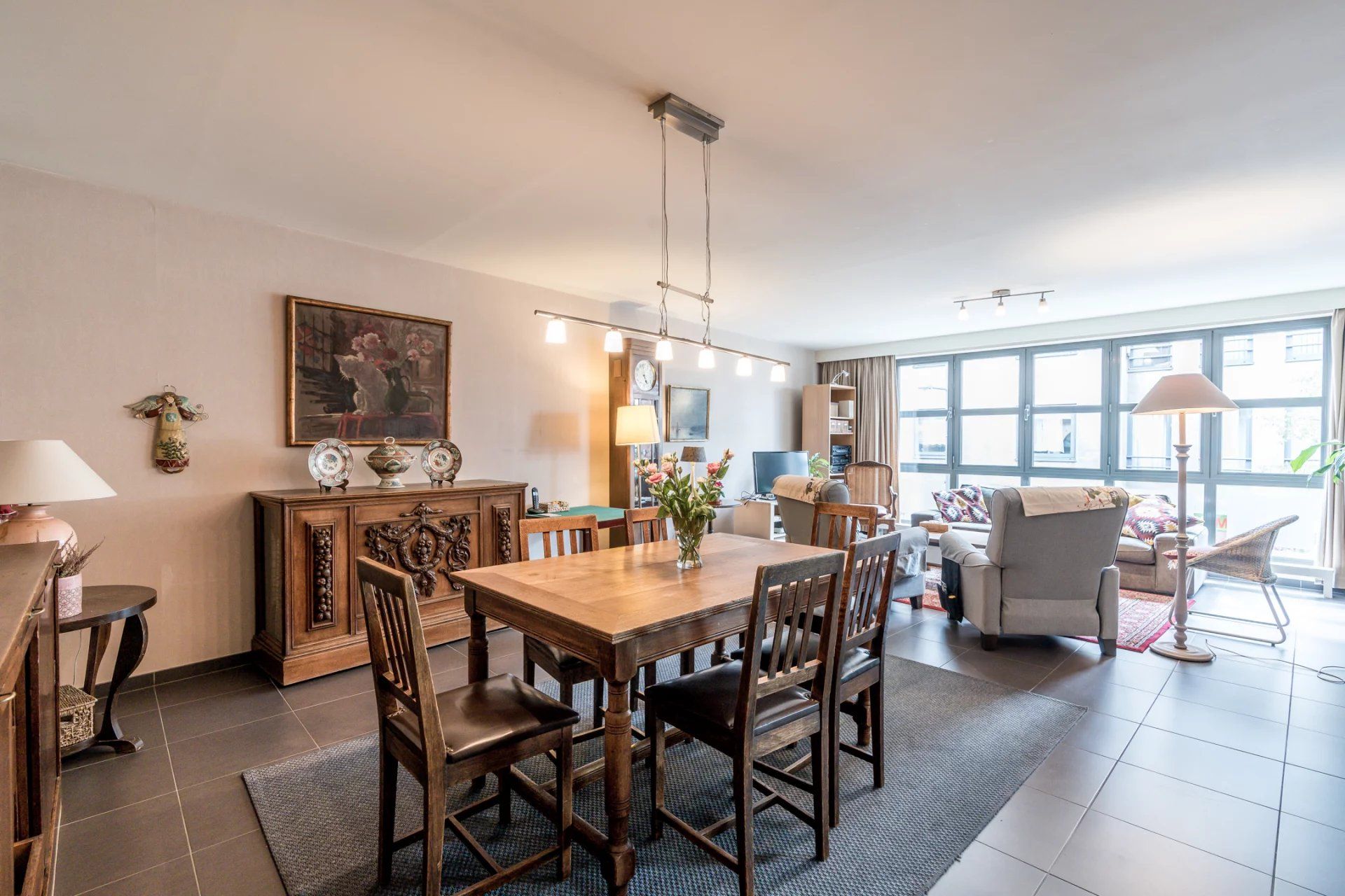 Zeer ruim appartement te Mol-centrum met 2 slaapkamers, 2 terrassen en garagebox. foto 4