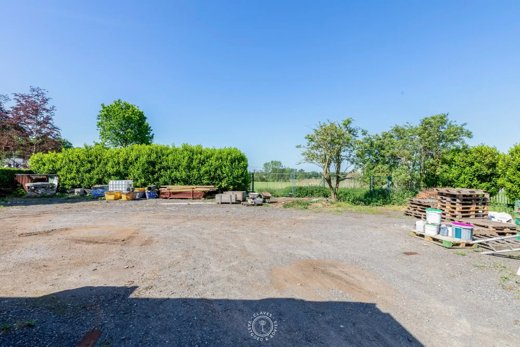 Ruime halfopen bebouwing met weiland op 6029 m² foto 22