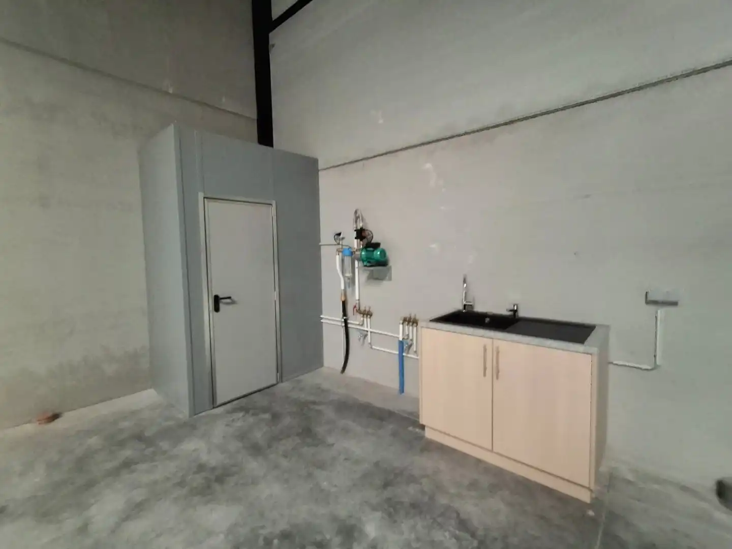 NIEUWBOUW KMO-UNIT TE HUUR VAN 216M² TE TIELT foto 4