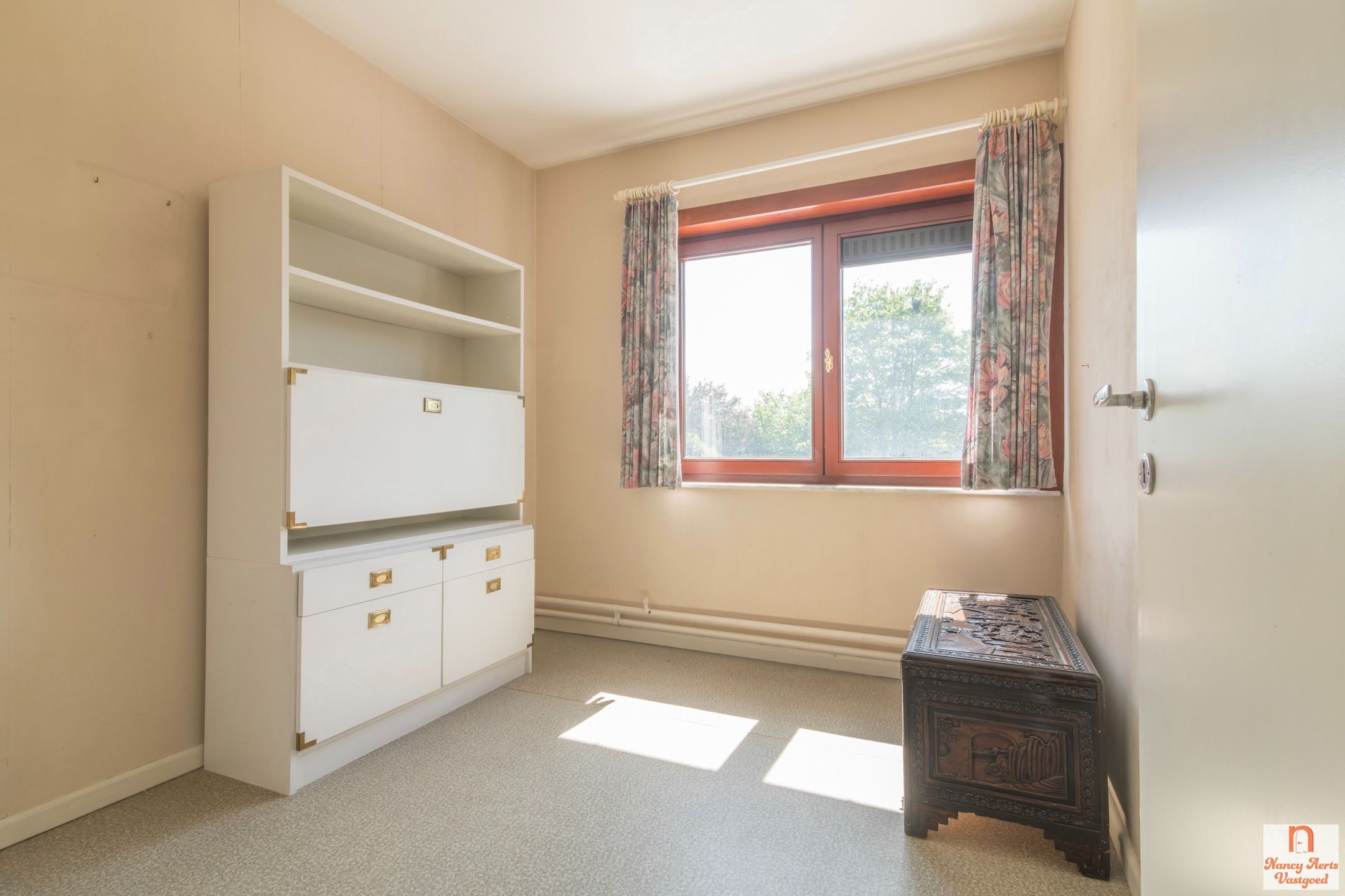 Charmante woning met grote tuin en renovatiemogelijkheden foto 26