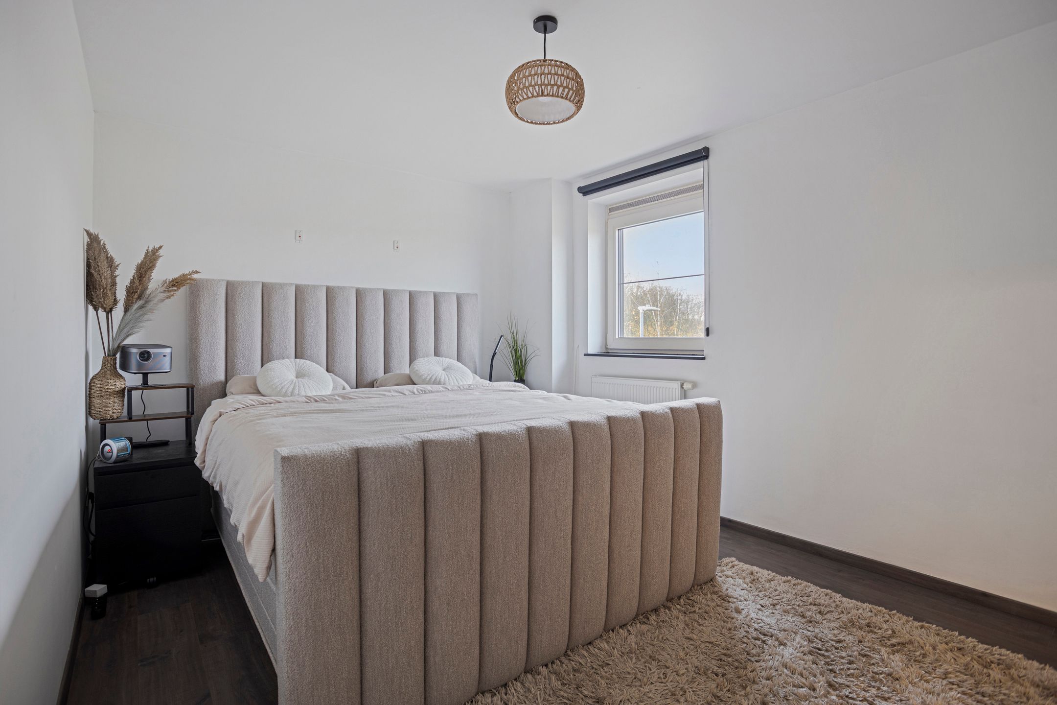 Landelijk gelegen, moderne woning op ruim perceel foto 11