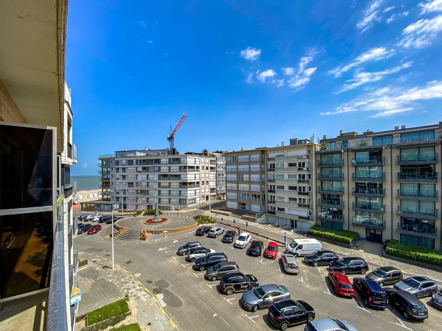 Gerenoveerd 2-slaapkamerappartement vlakbij het strand te Koksijde-Bad. foto 14