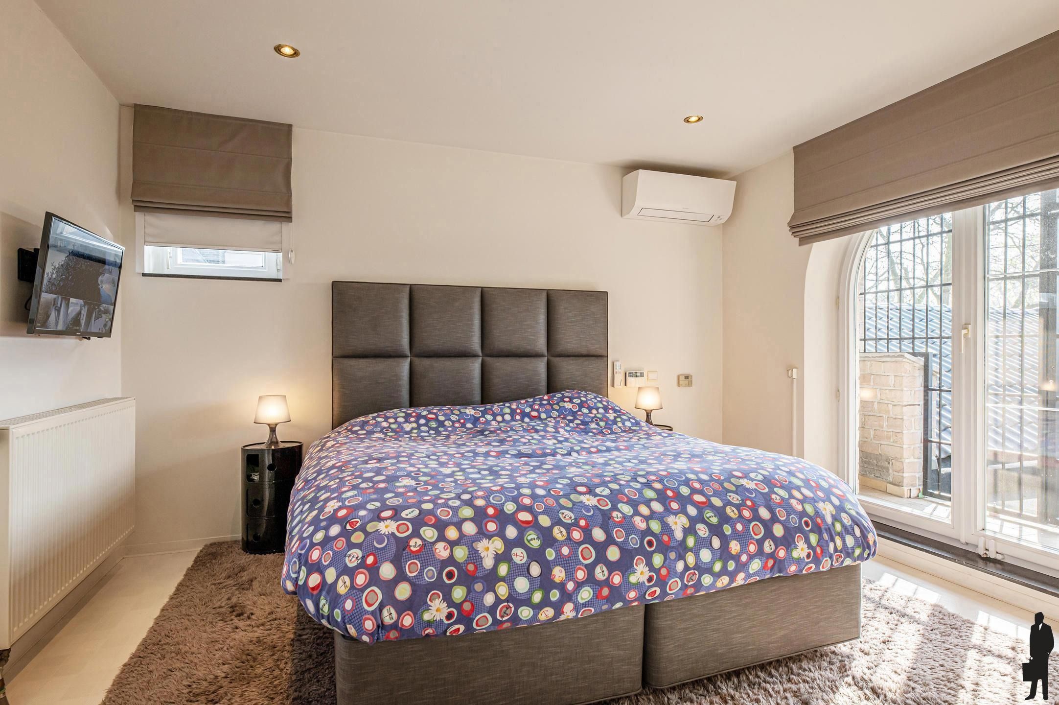 Exclusieve mediterraanse villa met 3 slaapkamers, 3 badkamers en parktuin op 3.805 m² foto 12