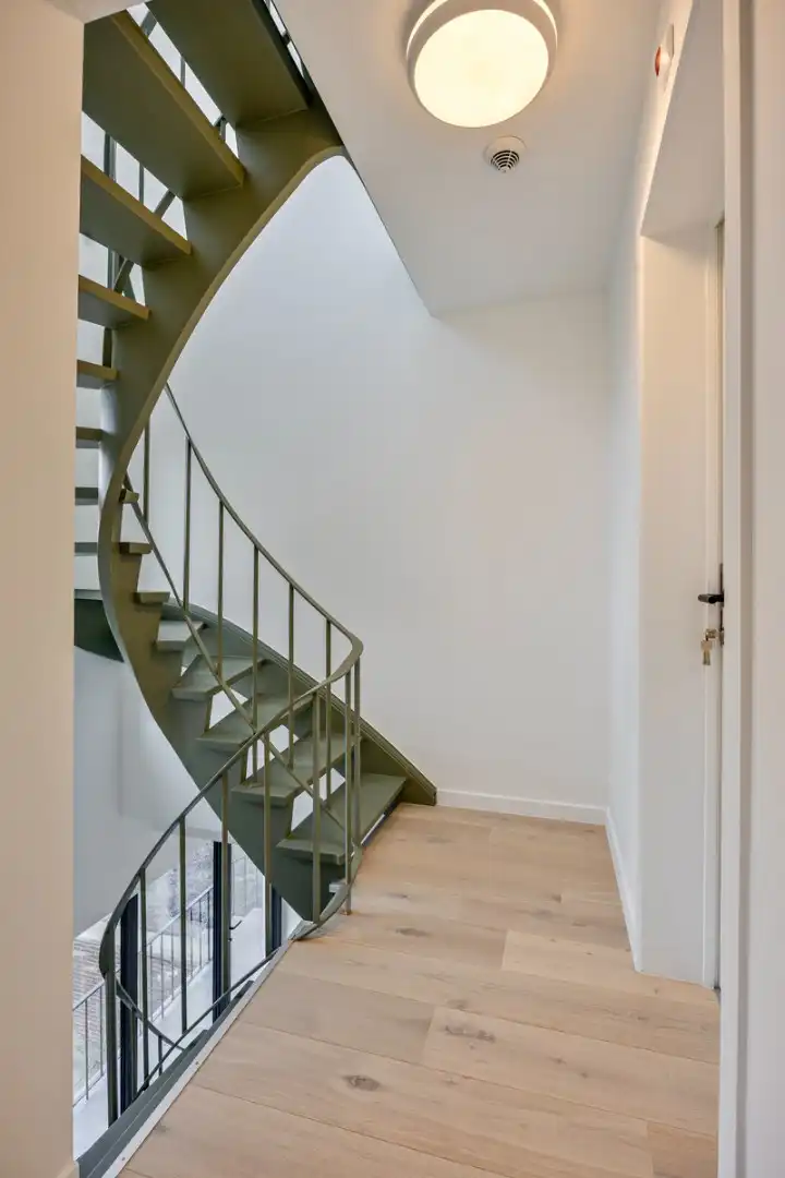 Volledig gerenoveerd en gemeubelde studentenkamer met privé badkamer en tuin - EPC A!  foto 23