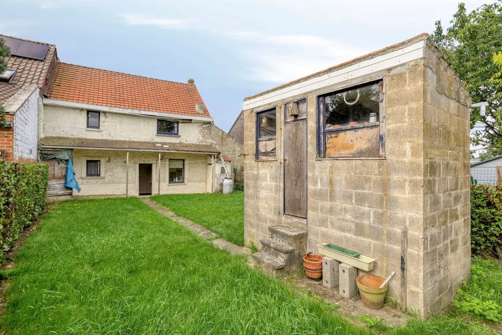 Gezellige, te renoveren, woning met aangename tuin foto 19