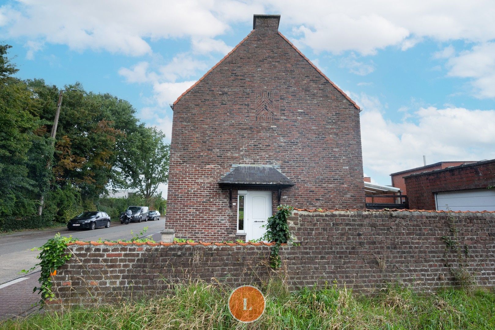 Te renoveren halfopen woning met 3 slaapkamer, garage op een perceel van net geen 1000m² foto 16