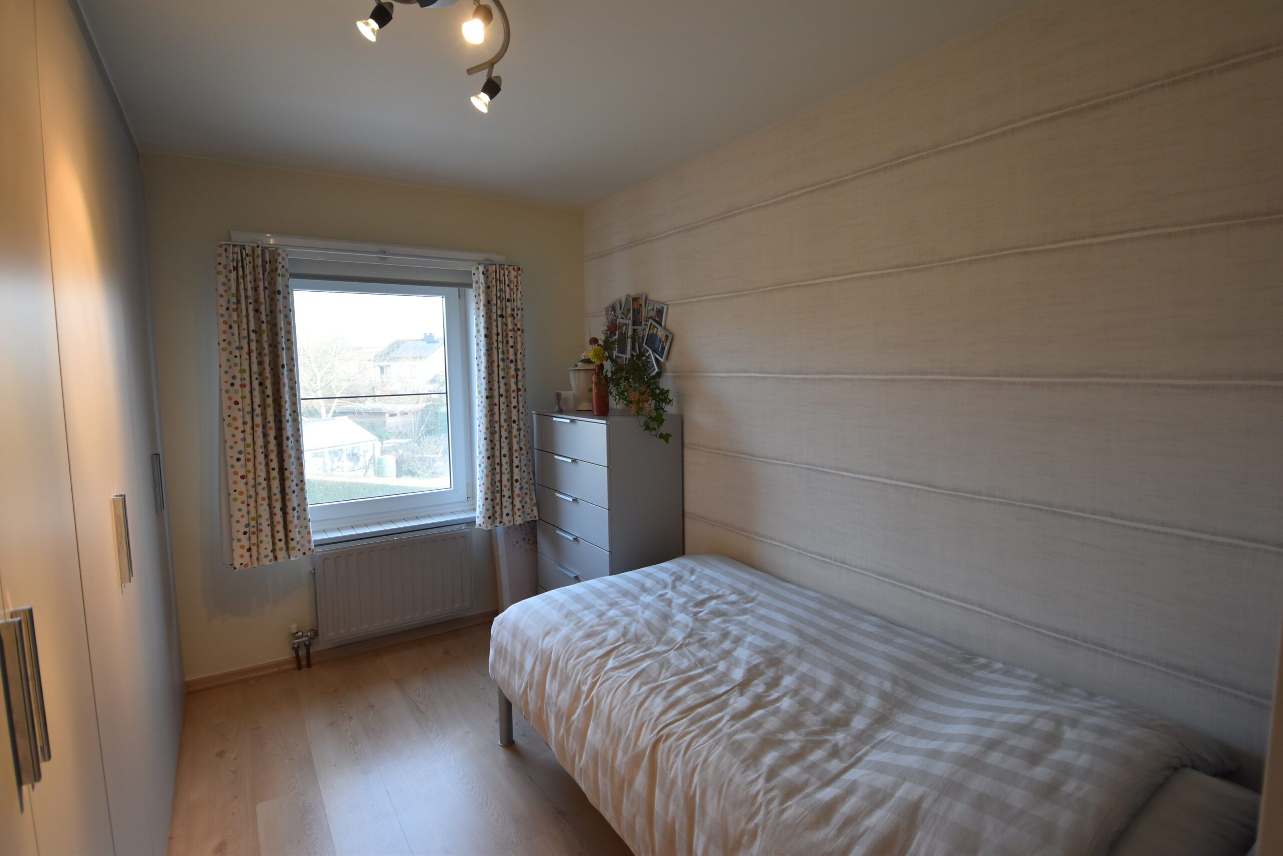 Gerenoveerde halfopen bebouwing met 3 slaapkamers in Sinaai foto 14