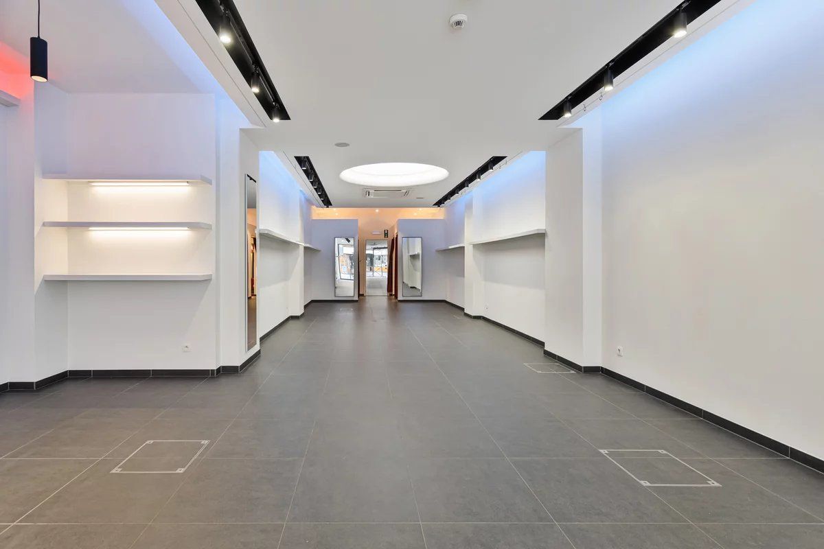 WINKELRUIMTE/KANTOORRUIMTE (MET OPTIE WOONST) VAN 223M2 IN CENTRUM BILZEN foto 3