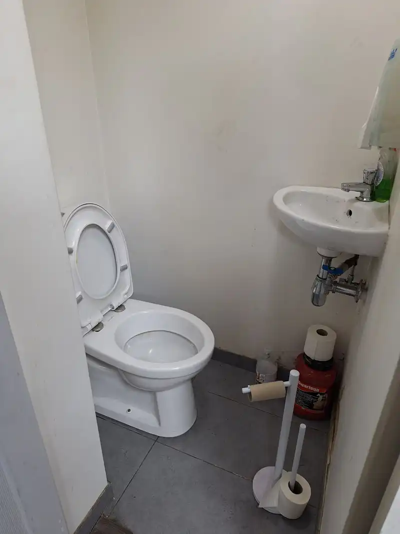 Perfect gelegen kantoorruimte te Heusden-Zolder foto 6