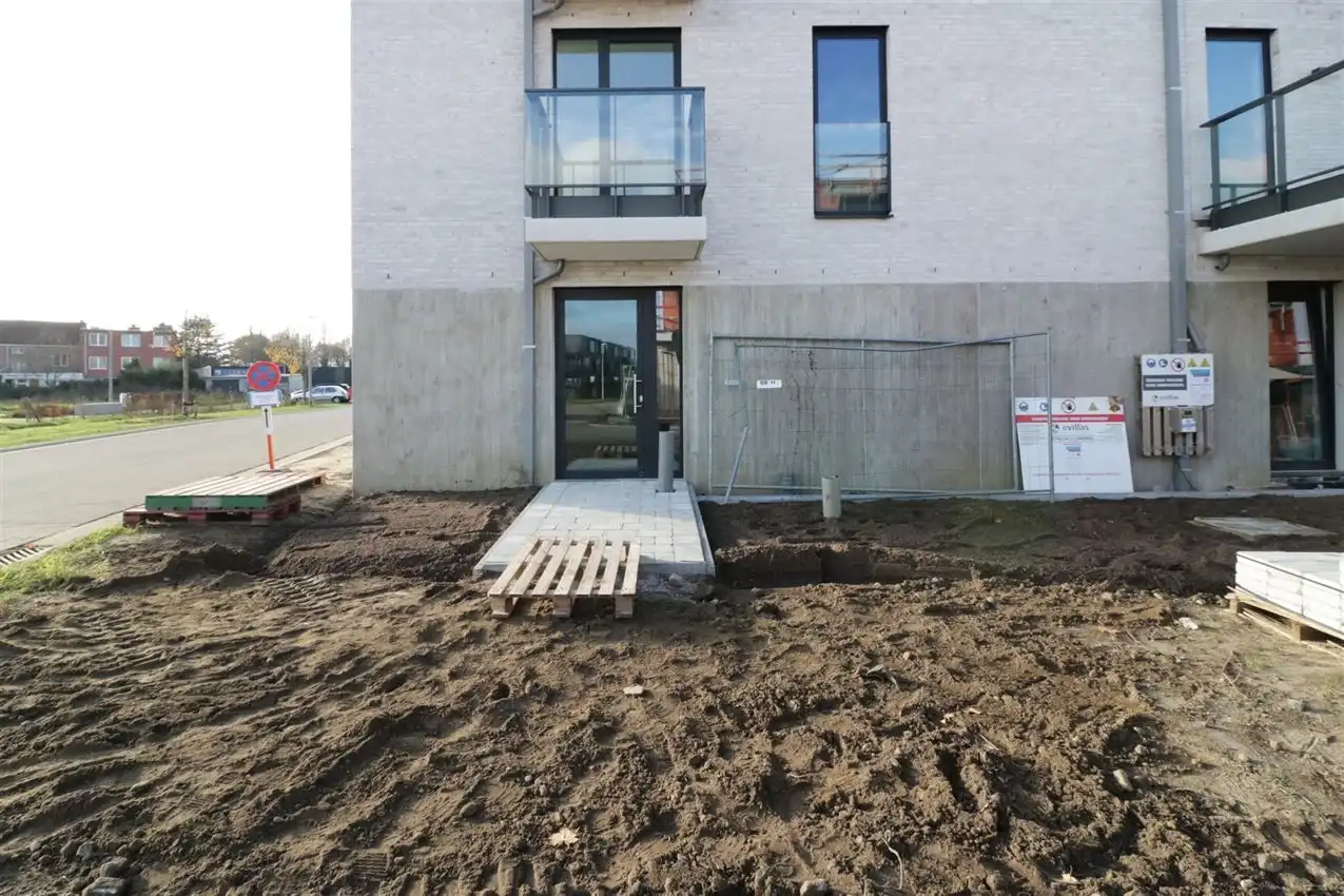 Zonnig appartement, zuidterras, twee slpk, autostaanplaats op gunstige locatie foto 32
